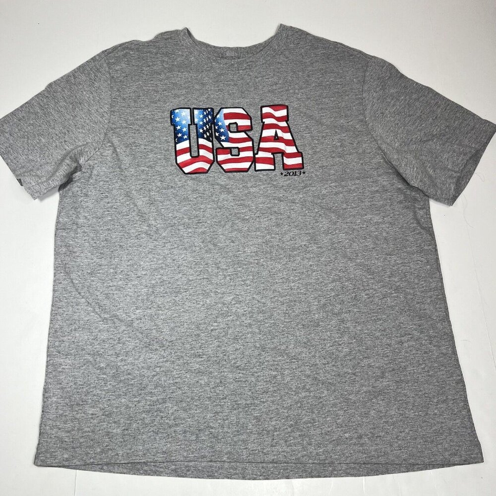 FADED GLORY Gray Letters USA Flag T-Shirt Men Short Sleeve Size XL (46-48)